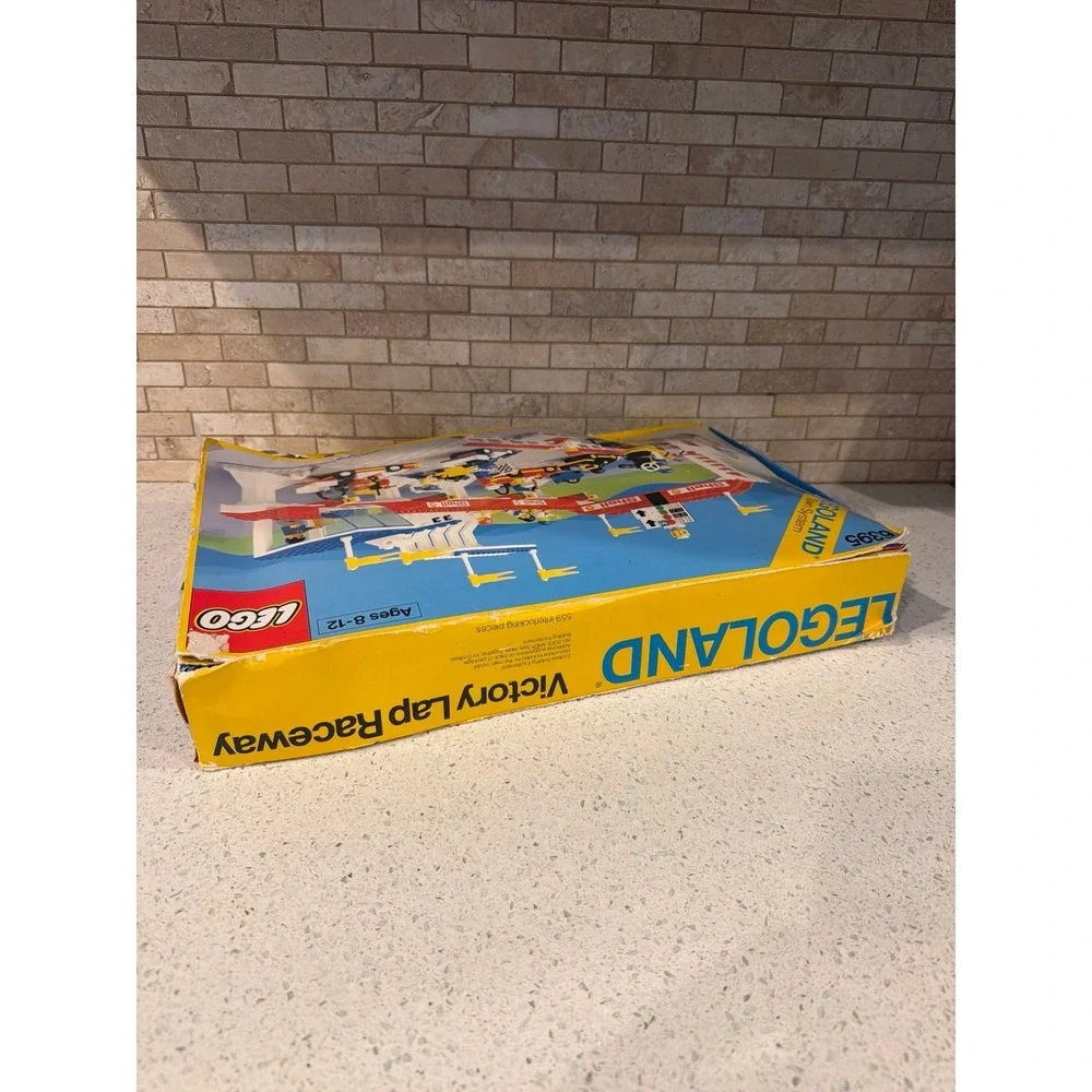 Vintage LEGO 6395 Victory Lap Raceway 1988 Town Shell Race Track Box Instruction